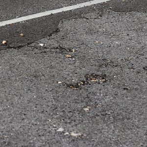 How to repair tarmac driveways in Uxbridge